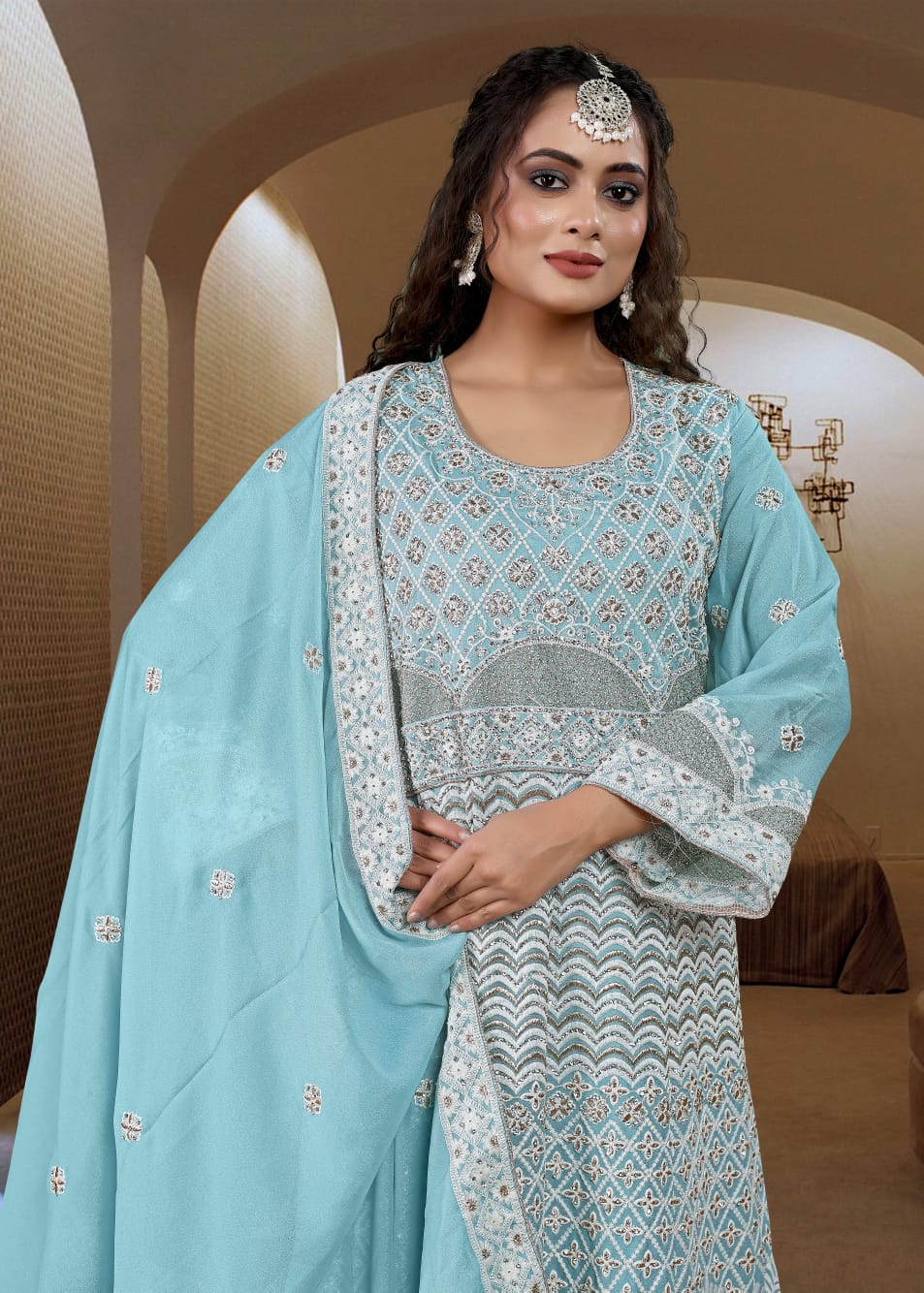 Naaz-e-Rawaan Gown
